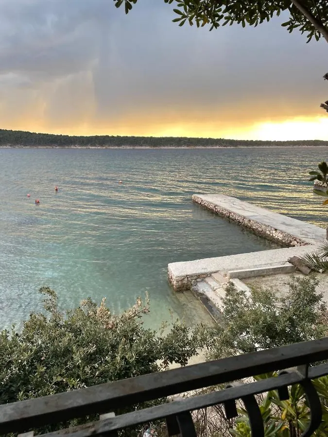 Apartments Vila Miranda On The Beach Barbat na Rabu Kroatien