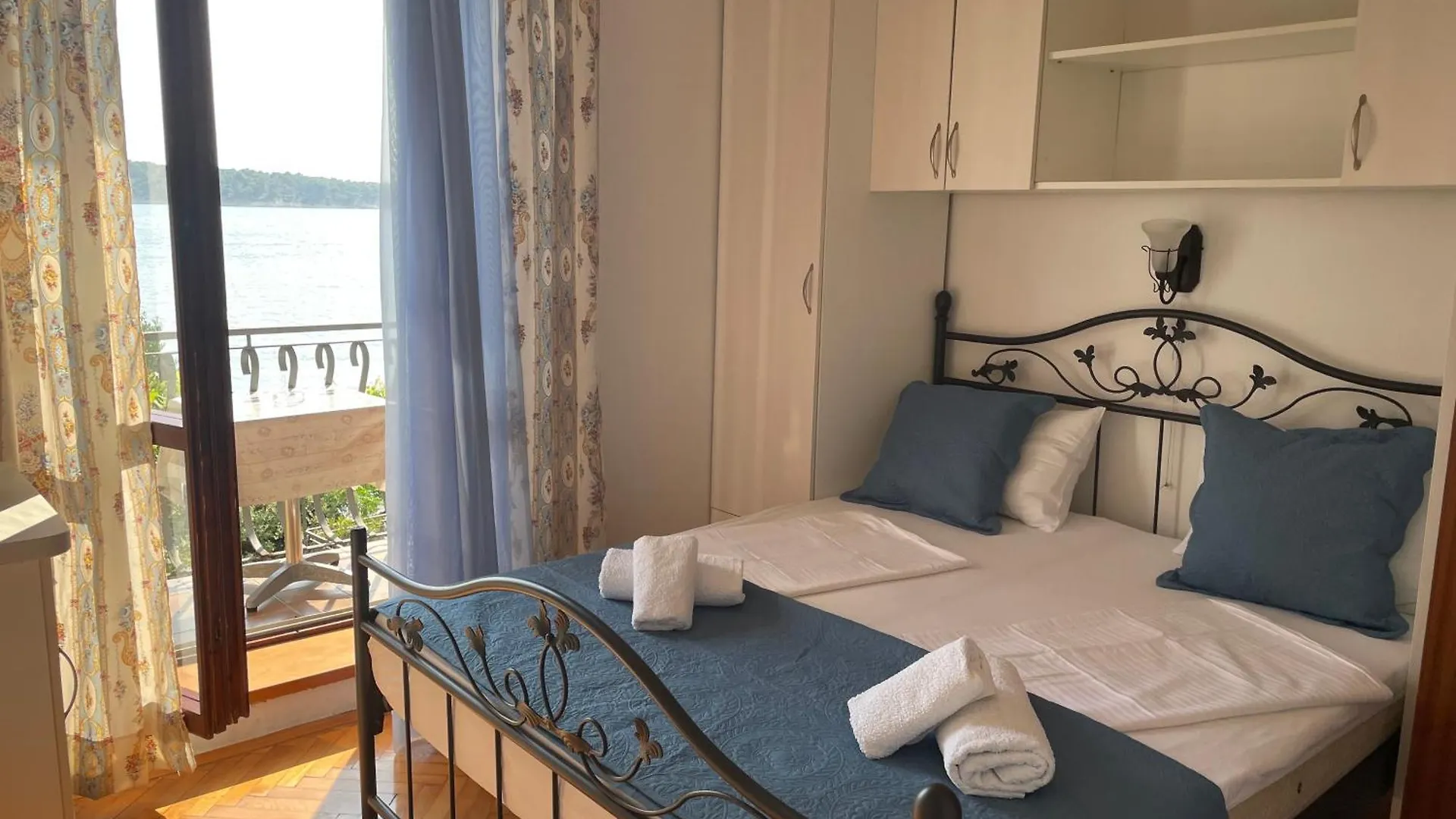 Apartments Vila Miranda On The Beach Barbat na Rabu