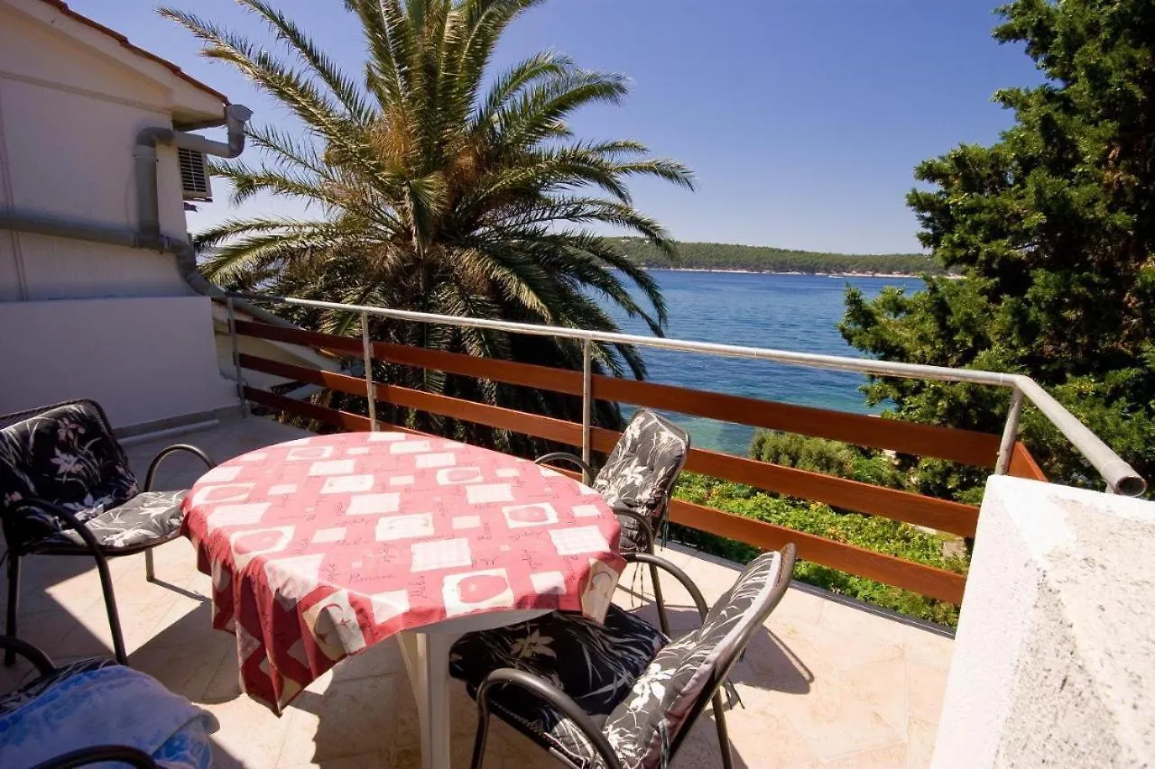 Apartments Vila Miranda On The Beach Barbat na Rabu 0*,  Kroatien