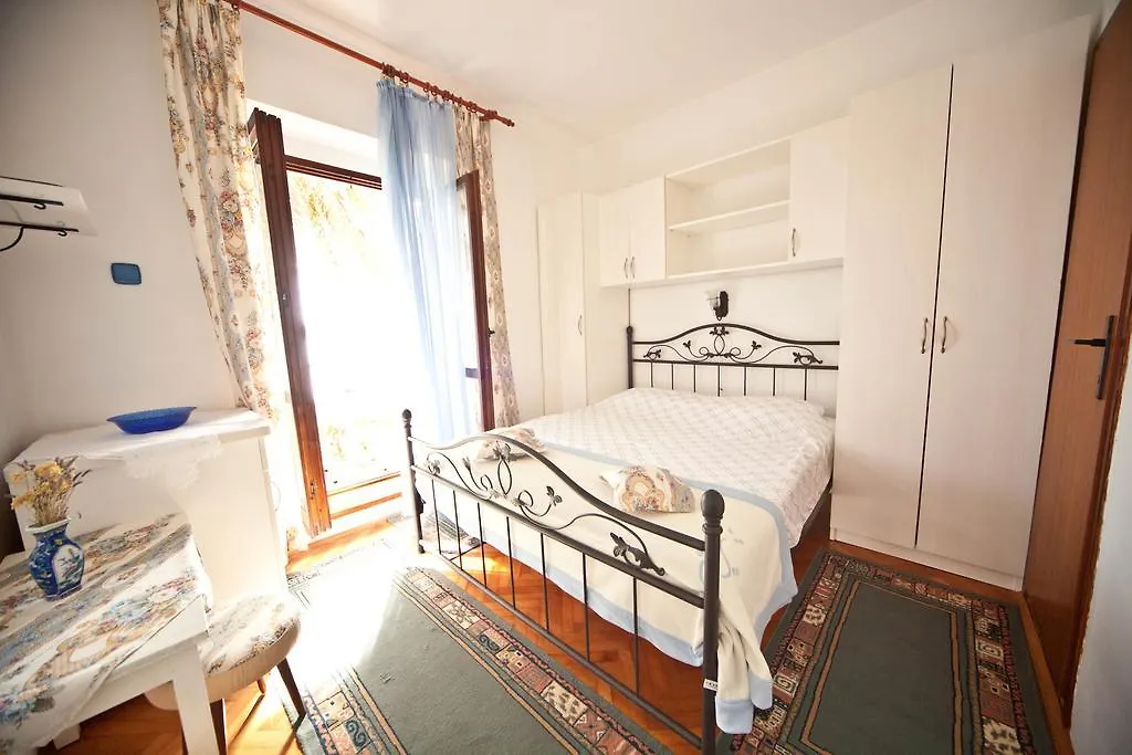 Apartments Vila Miranda On The Beach Barbat na Rabu Kroatien