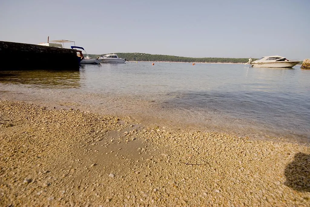 Apartments Vila Miranda On The Beach Barbat na Rabu 0*,  Kroatien