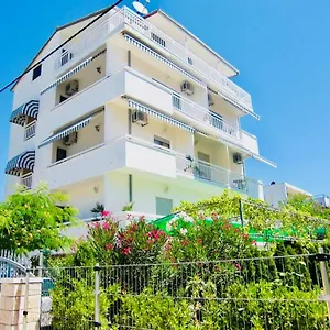 Ruza , Kaštela Chorvatsko